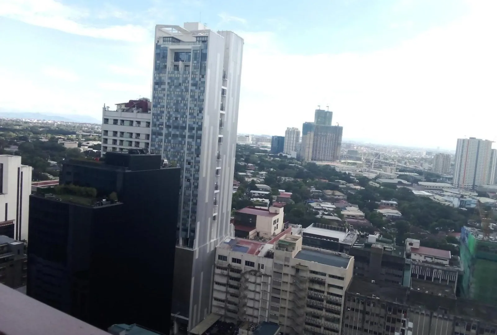 Kl Tower Makati Apartments By Ph Staycation Manila